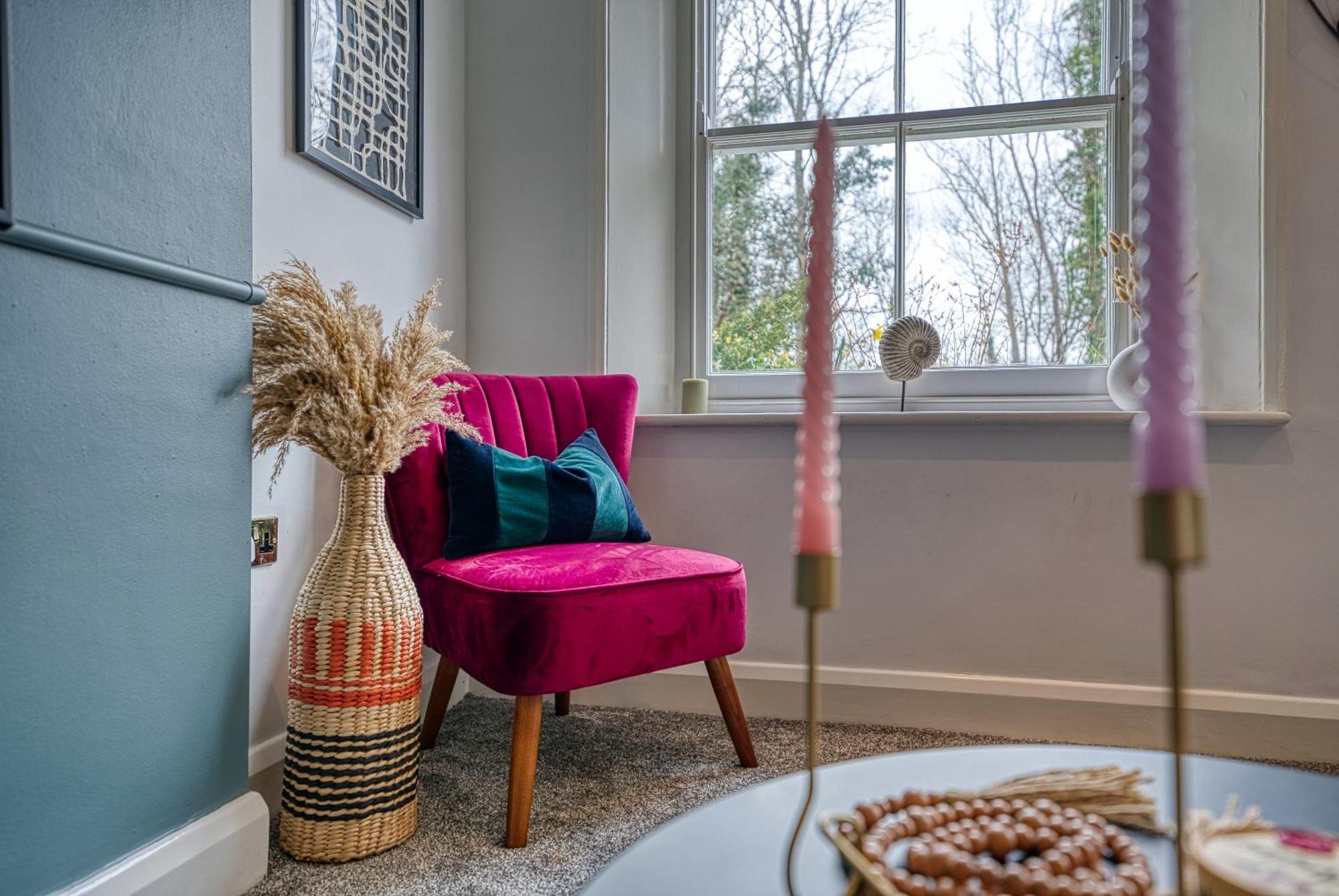 2 Bedroom Stylish Spacious Apt, Sleeps 6, Central Cheltenham, With Free Parking - By Blue Puffin Stays Ngoại thất bức ảnh
